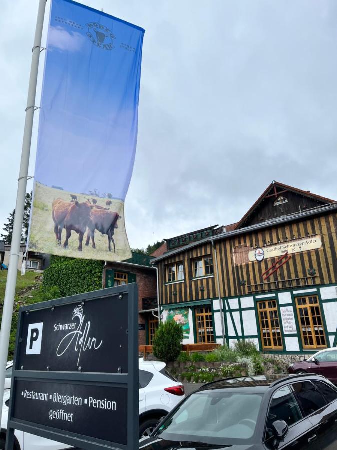 Gasthof & Pension "Schwarzer Adler" 마써베르크 외부 사진